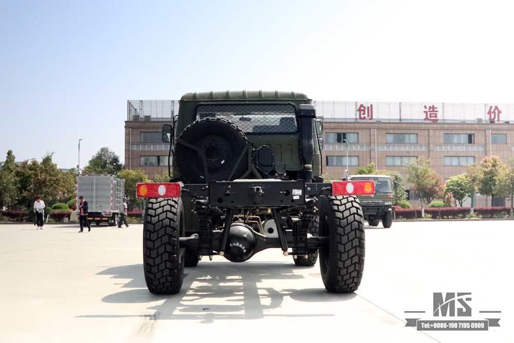 4*4 Dongfeng 2070 Off Road Truck Chassis_ 190hp Полтора 153 Шасси транспортного средства с кабиной на продажу_Dongfeng Полноприводной экспортный специальный автомобильный шасси