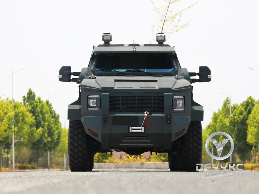 4x4 военный автомобиль | Мини -танк/ военный танк | Сделано в Китайском войне пикап | Бронированный автомобиль от Китая.