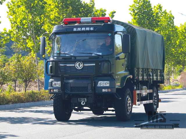 Донгфенг 4WD внедорожный перевозчик отрядов DFH2140B National Six Meengit 