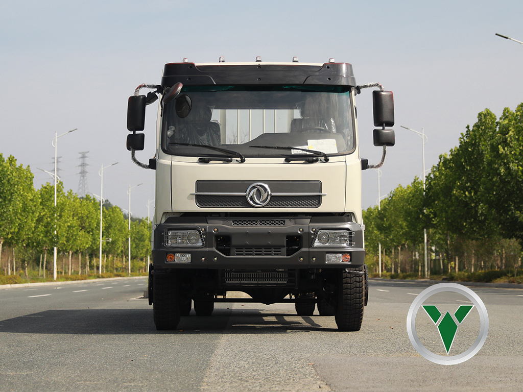 Четырехколесный въезд внедорожников Шасси Dongfeng 4*4 Специальные автомобильные грузовики.