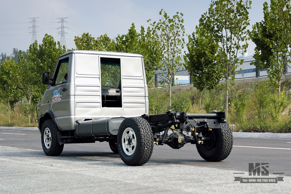СЕРЕБРЯНЫЙ Iveco 4*4, шасси 113 л.с., малое полноприводное шасси Iveco, шасси с короткой головкой, 4WD, экспортное специальное шасси для автомобилей 
