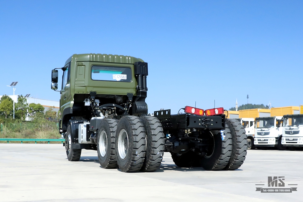 Шасси внедорожного грузовика Dongfeng 6*4 мощностью 375 л.с._Dongfeng 6x4 Off-road Flathead Row Half Chassis_Export Special Vehicle Chassis