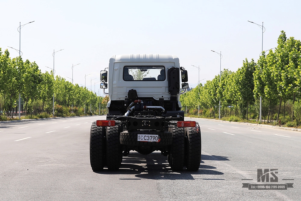 Шестиколесный привод Dongfeng, 266 л.с. Внедорожное шасси_6×6 Flathead Row Полуспециальное шасси_Полноприводной Трехосный 7T/13T/13T Транспортный грузовик Шасси_Экспортный специальный автомобиль