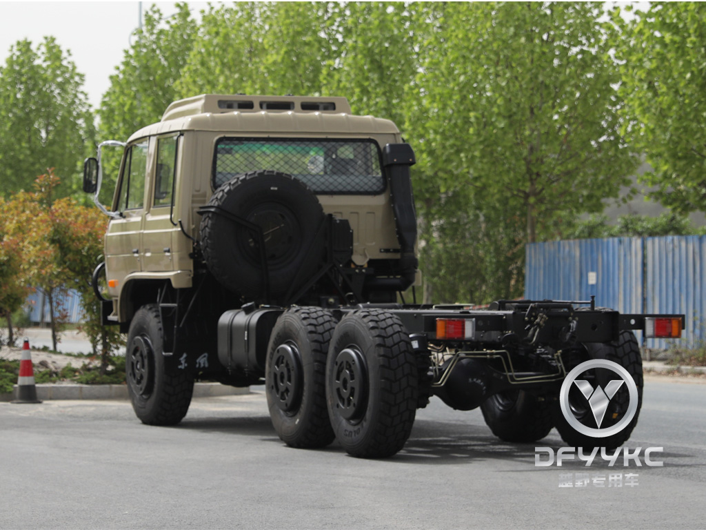 Donggfeng EQ2102N внедорожные грузовые шасси-210 л.с. Двойной грузовой автомобиль пустынного пустыня | Экспортная модель | Кондиционер с брезентом
