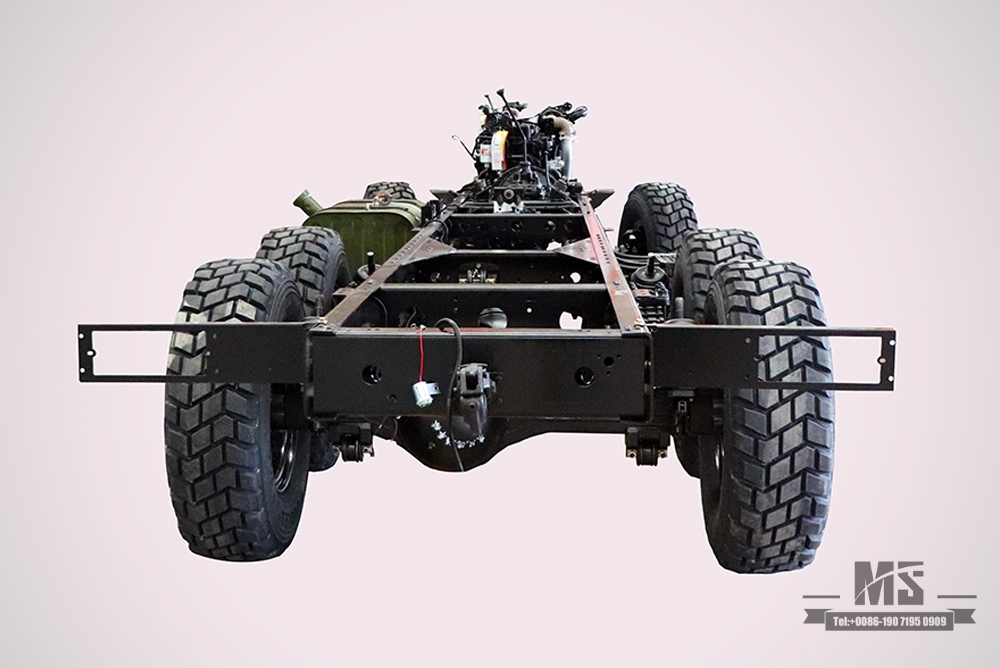 Шестиколесный привод Dongfeng EQ2100 Шасси_6×6, 190 л.с. Шасси внедорожного грузовика_Полноприводной экспортный специальный тип Ⅲ Шасси