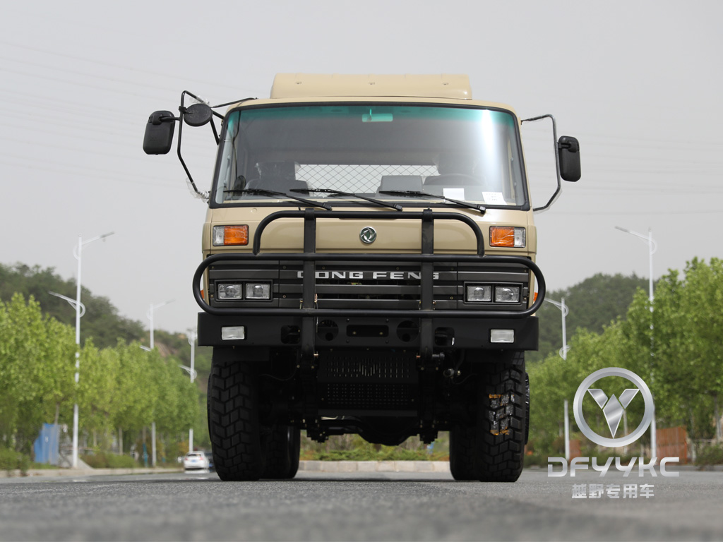 Donggfeng EQ2102N внедорожные грузовые шасси-210 л.с. Двойной грузовой автомобиль пустынного пустыня | Экспортная модель | Кондиционер с брезентом