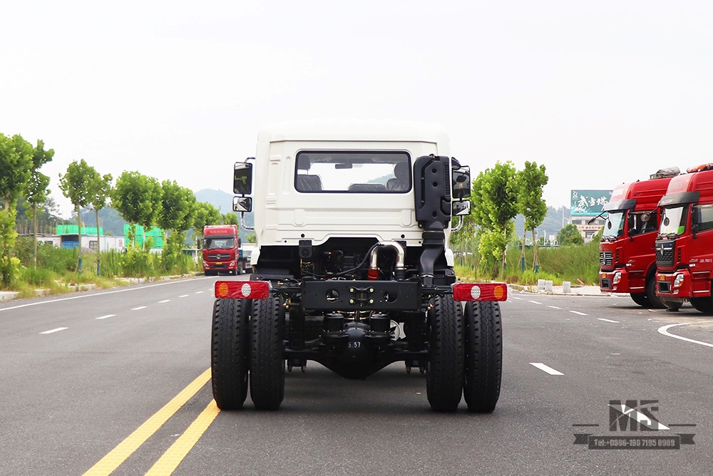 Шасси 4*2 Dongfeng 210 л.с. Шасси 4x2 Внедорожное шасси Dongfeng Row Шасси с половинной кабиной Экспортное специальное шасси 