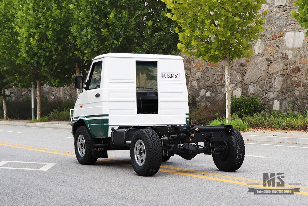 Полноприводное шасси Iveco мощностью 113 л.с., маленькое 4*4, внедорожное многофункциональное шасси Iveco с короткой головкой, экспортное шасси 4WD для специального транспортного средства, индивидуальное преобразование