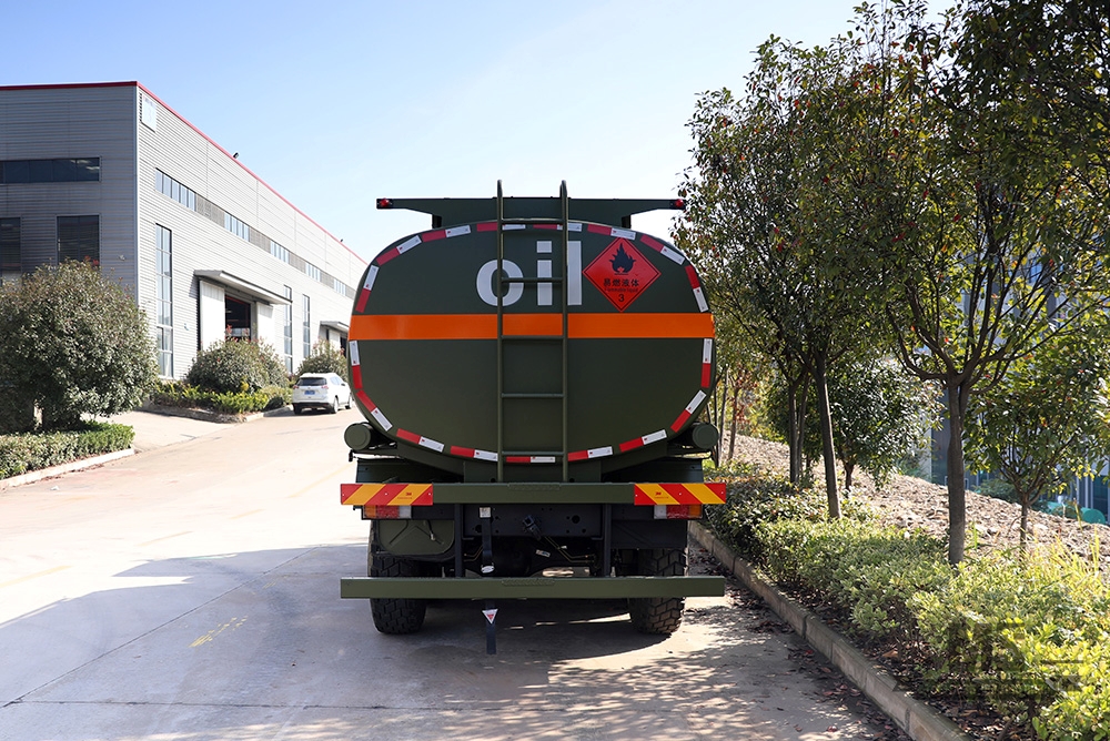 Автоцистерна Dongfeng EQ2102 мощностью 190 л.с. _Полноприводной внедорожник Dongfeng, специальное шасси, модифицированное 8~10 м³ Автоцистерна_Экспортный автомобиль специального назначения