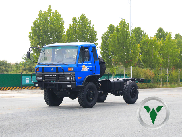 Dongfeng EQ2070 4x4 Грузовик шасси | 190 л.с. 4 × 4DABLE ROW CAB (EQ246) для специальной цели и экспорта