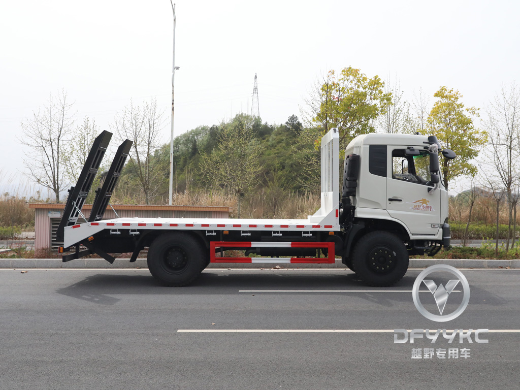 Dongfeng Plat Topped Semi-Cab | Экскаватор транспортный автомобиль | Экскаватор буксирует платкую крючковую доску для машины грузовика | Гидравлический лестничный грузовик тандемный трейлер | 