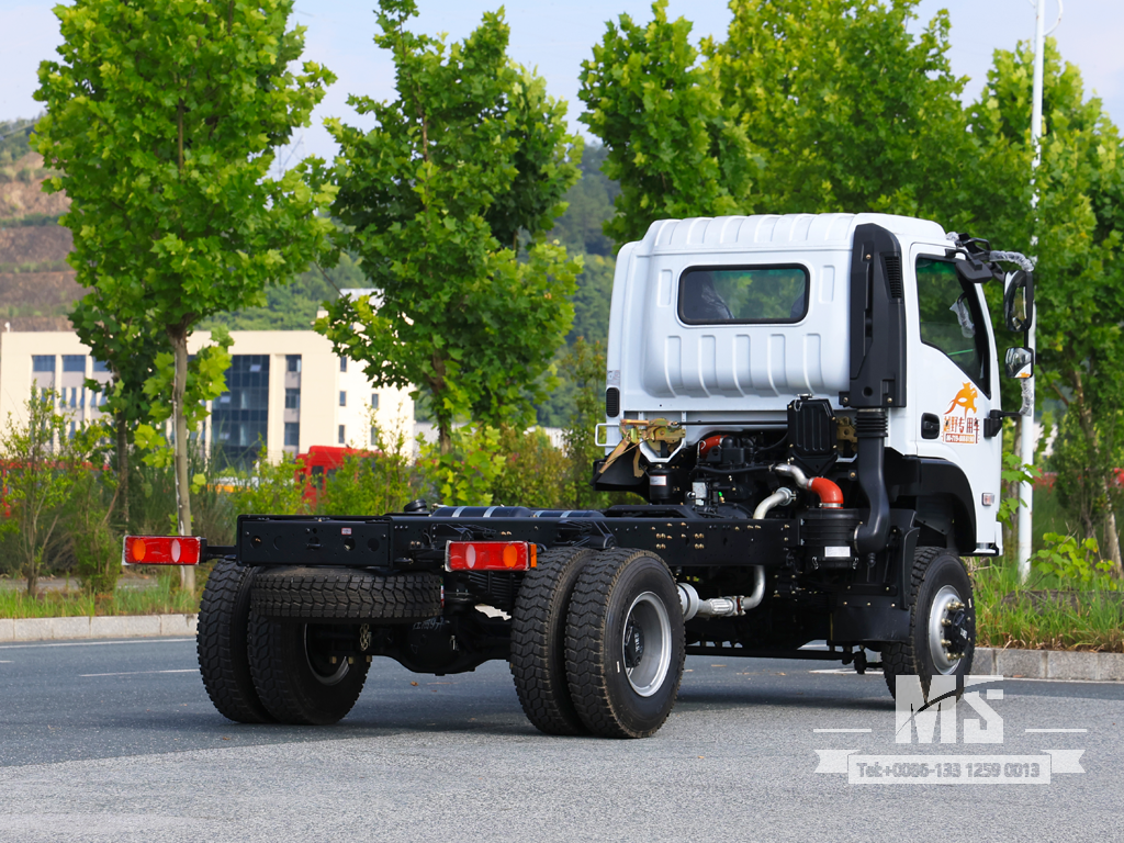 Dongfeng 4×4 Шасси с плоской головкой_4*4 150 л.с. Обычное полноприводное шасси для грузовых автомобилей на продажу_ Специальное экспортное шасси 