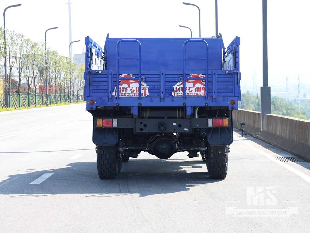 Экспортный 8-тонный шестиколесный грузовой автомобиль с длинным носом Dongfeng, оснащенный двигателем мощностью 170 л.с.