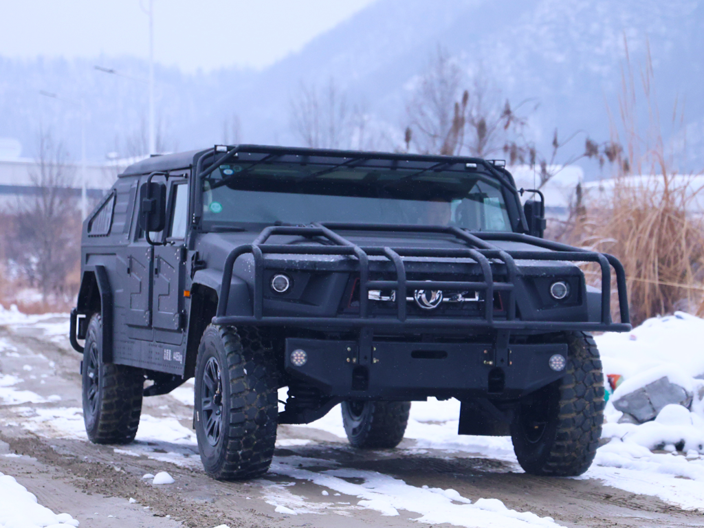 Dongfeng Mengshi 6-тонный полноприводный хардкорный внедорожник M50 