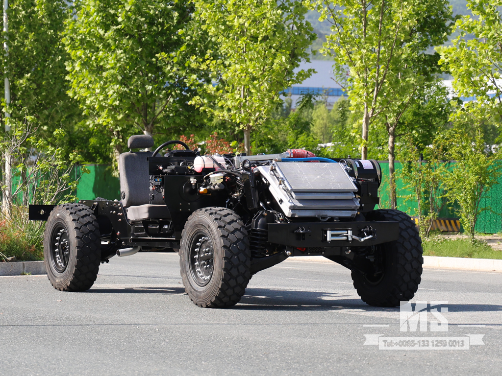 Dongfeng 6-тонное праворульное внедорожное шасси выпущено для зарубежных рынков